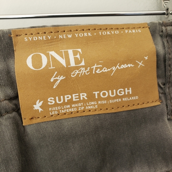 One Teaspoon Super Tough Pants in Danger 26 Baggy Jogger - Picture 4 of 16